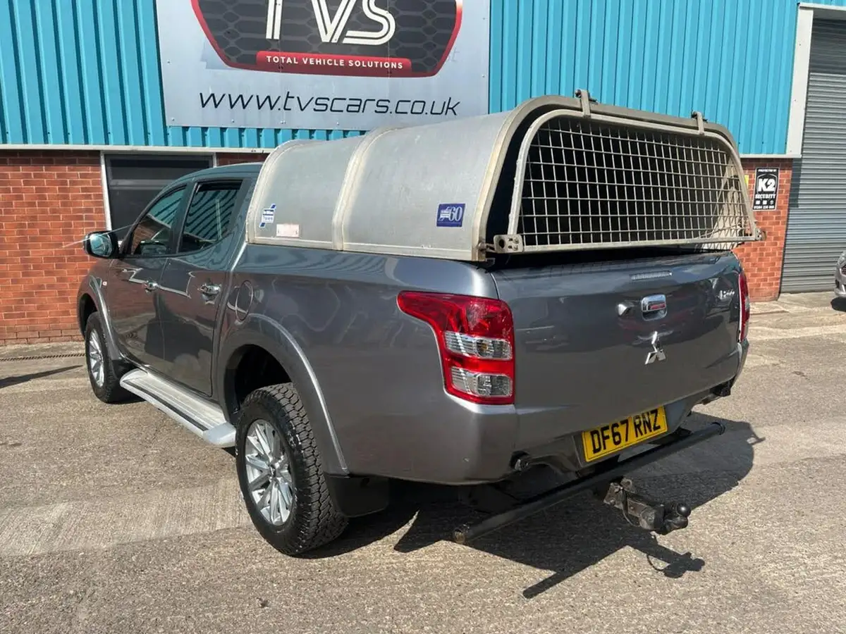 2018-mitsubishi-l200-24di-d-titan-eu6-big-11