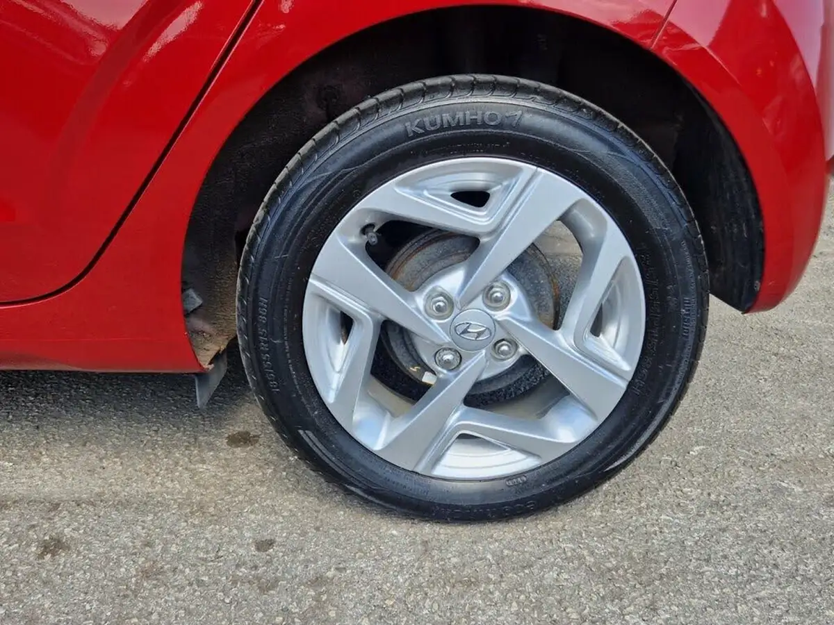 2021-hyundai-i10-10-se-connect-big-21