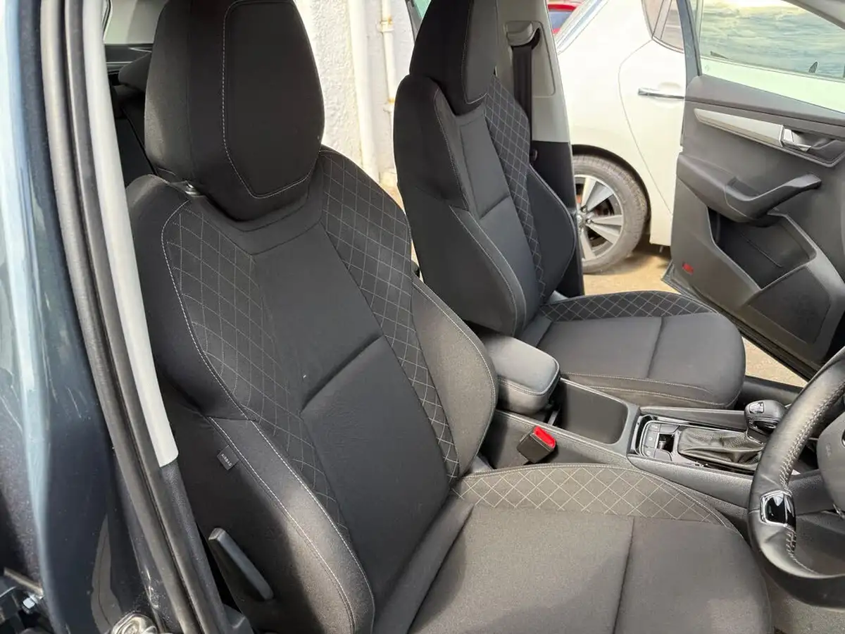 2021-skoda-karoq-15-tsi-se-technology-dsg-big-22