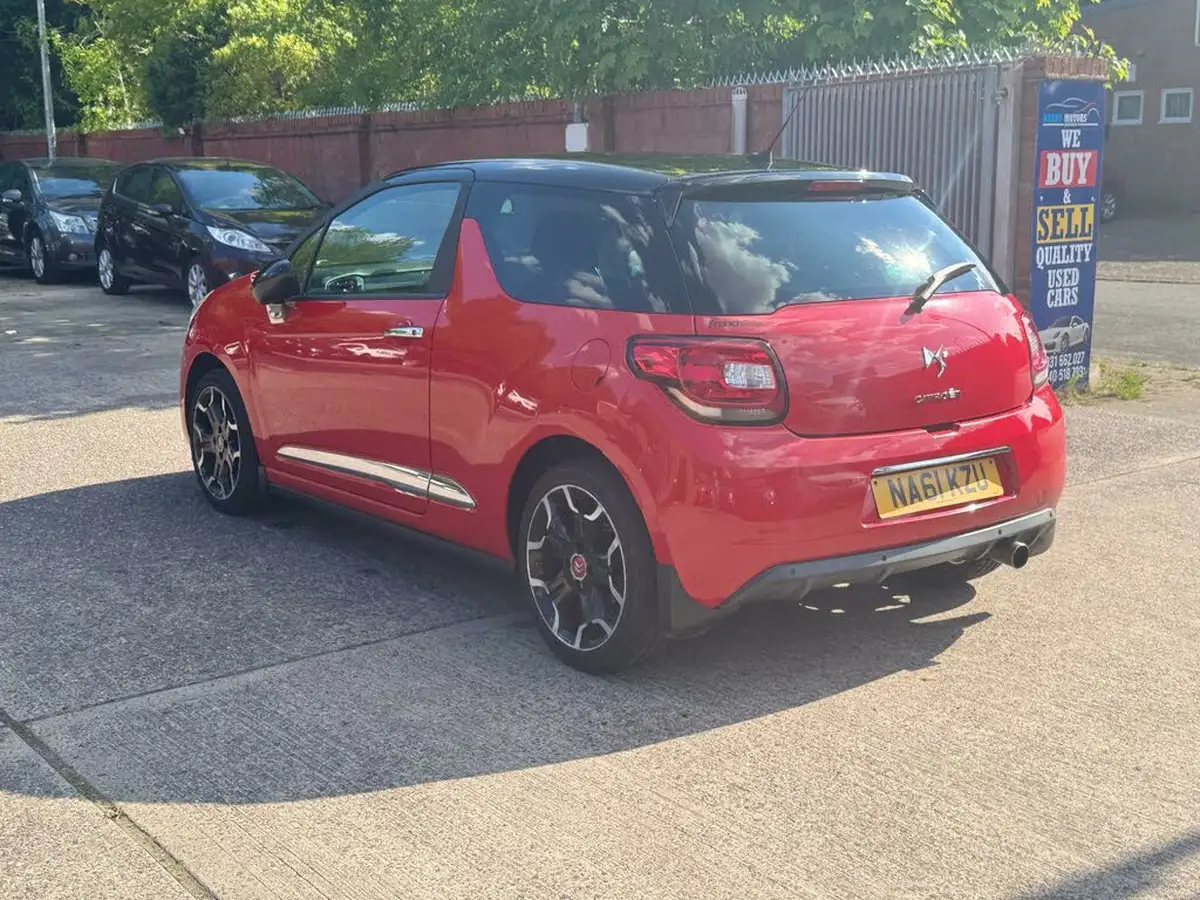 2011-citroen-ds3-16-dstyle-plus-big-13