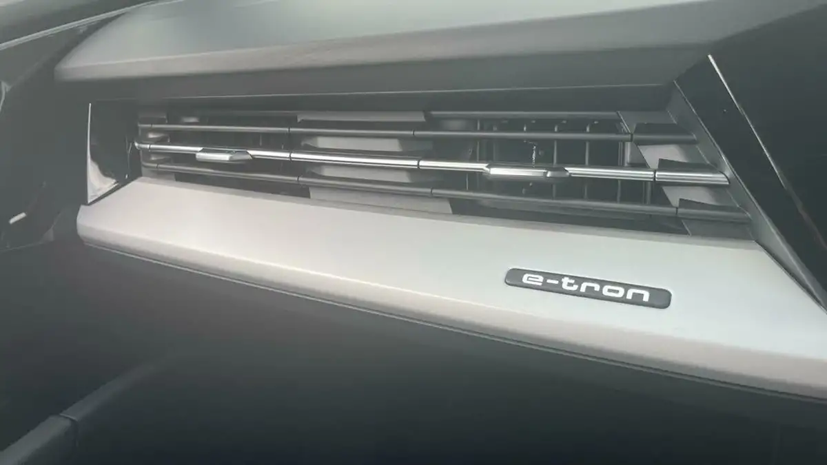 2021-audi-q4-e-tron-40e-sport-station-wagon-big-23