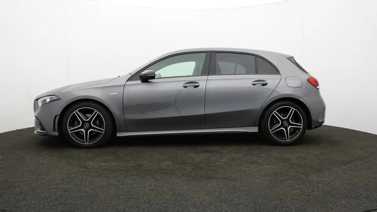 2022-mercedes-benz-a-class-13-a180-amg-line-executive-edition-hatchback-5d-7g-dct-big-67