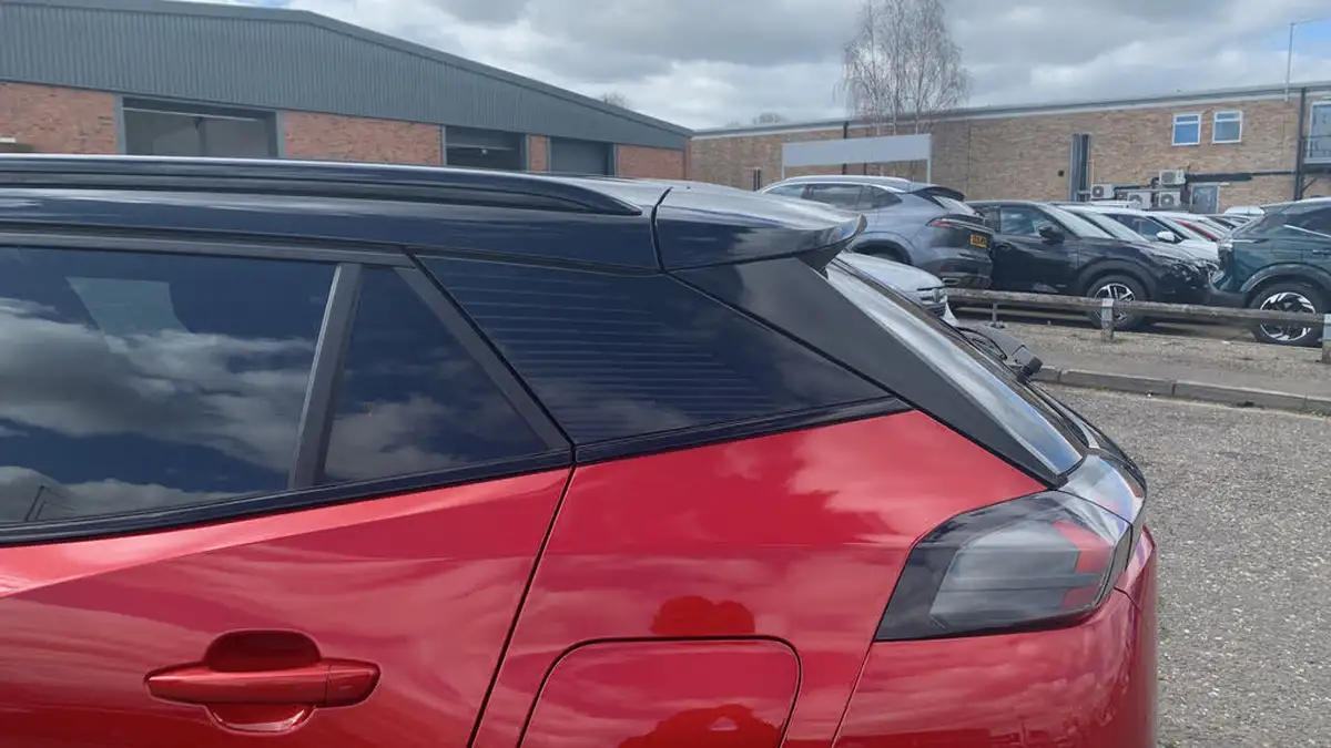 2021-peugeot-2008-suv-12-puretech-gt-big-42