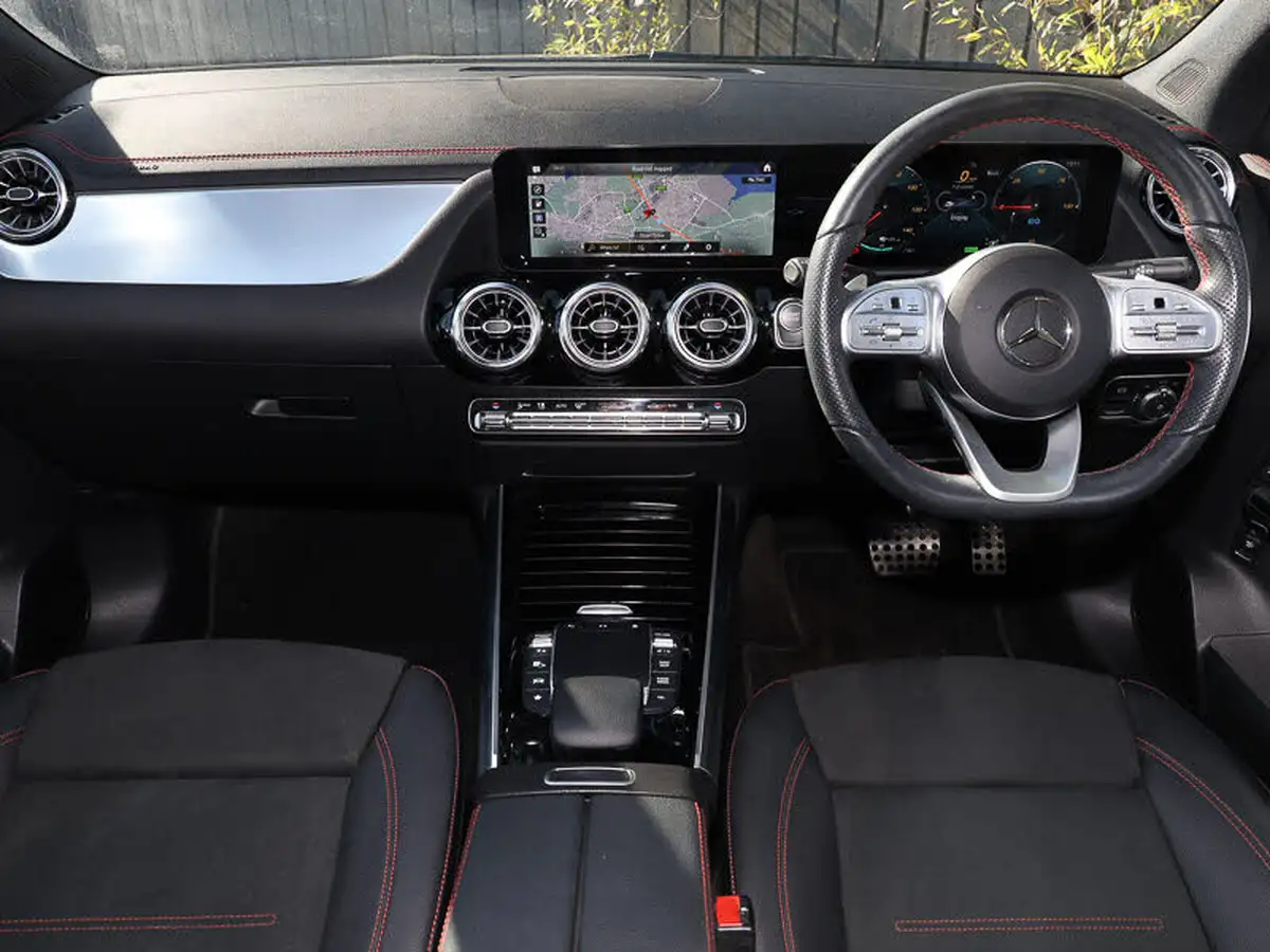 2021-mercedes-benz-eqa-e-eqa-250-amg-line-premium-big-3
