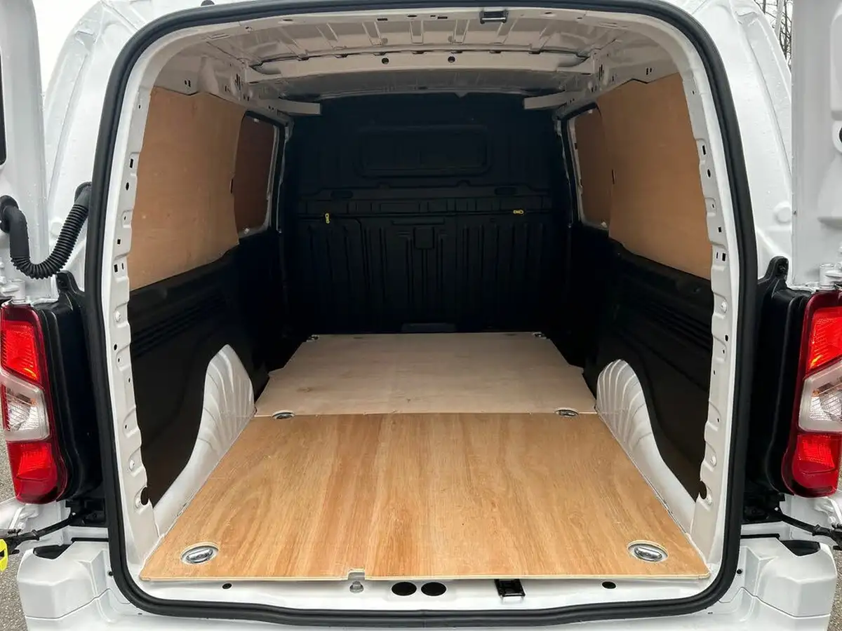 2024-fiat-doblo-15bluehdi-standard-l1h1-swb-100bhpeu6d-l1h1-1000kg-big-11