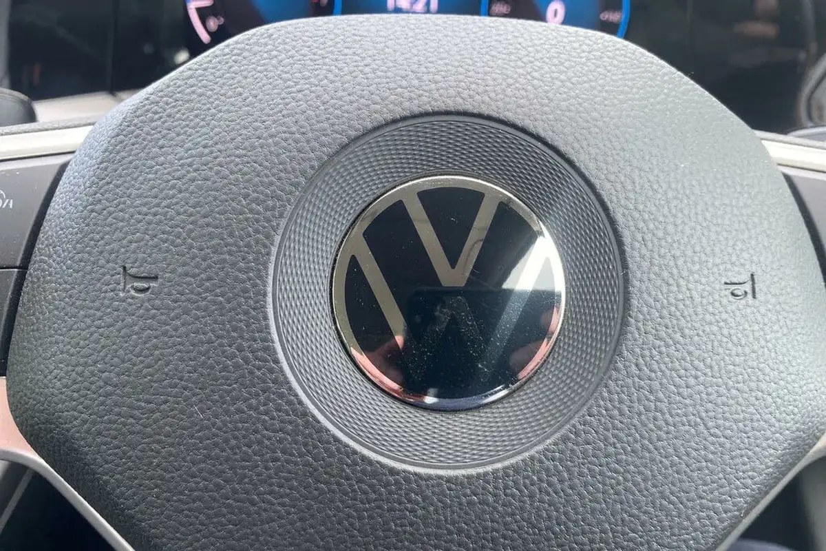 2022-volkswagen-golf-15-tsi-life-130ps-hatchback-big-59