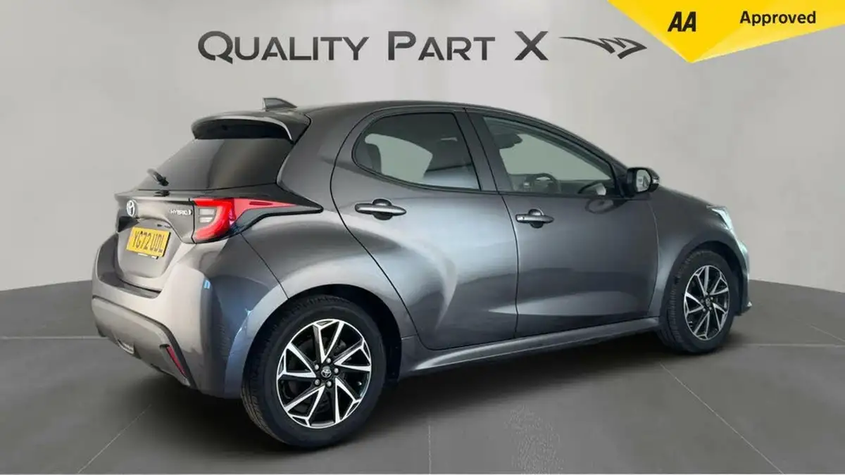 2022-toyota-yaris-15-vvt-i-design-big-2