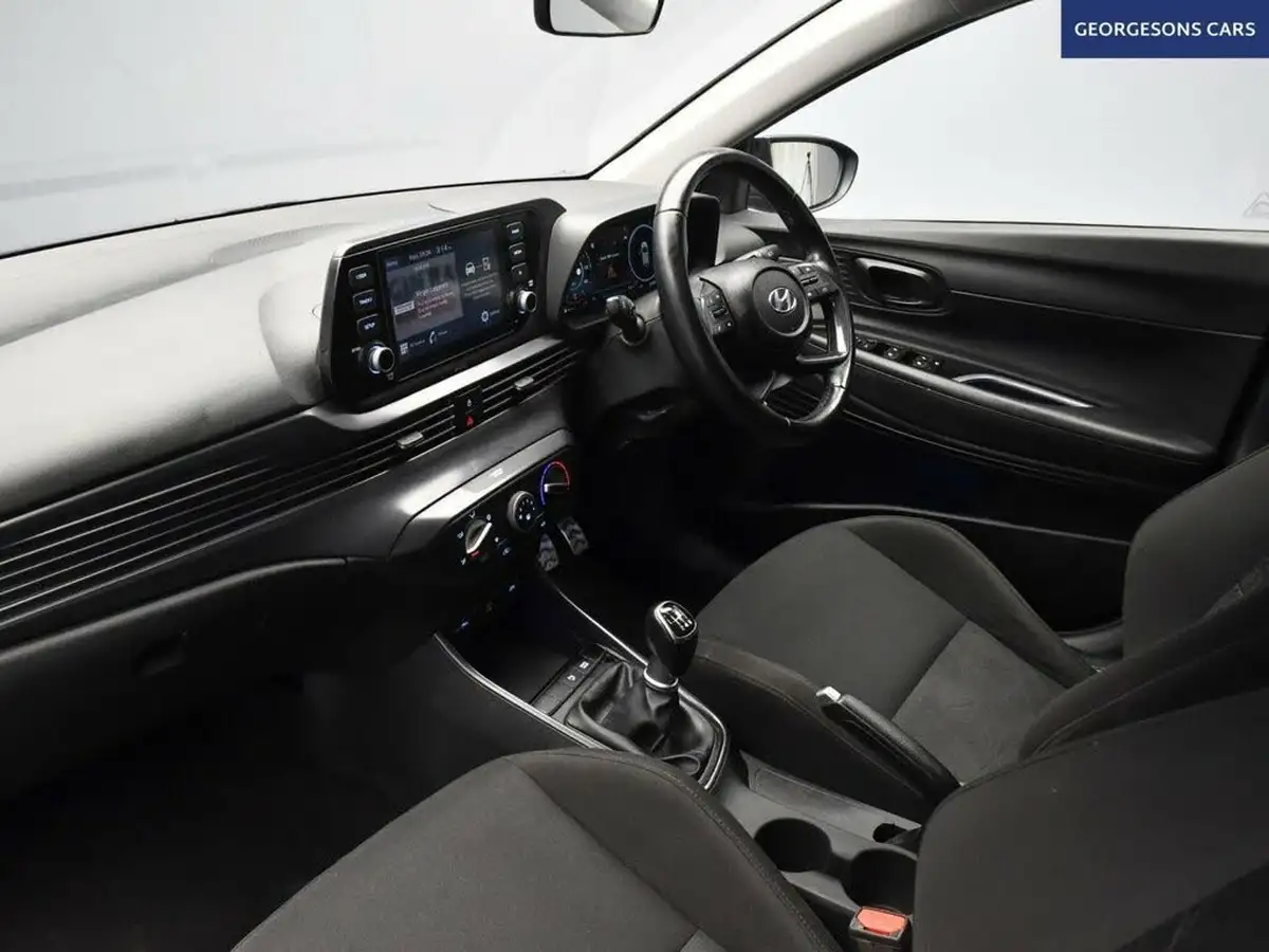 2021-hyundai-bayon-10-t-gdi-se-connect-big-9