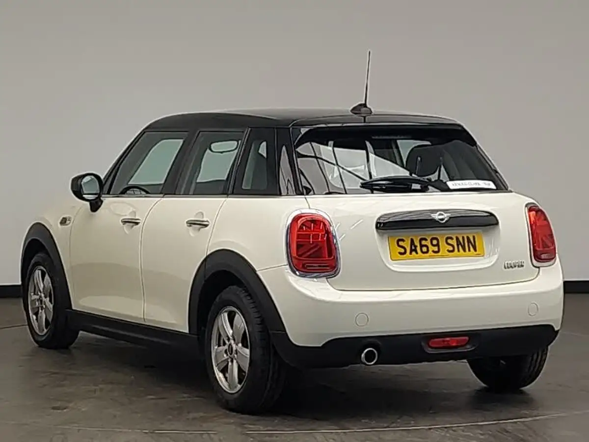 2019-mini-cooper-15-cooper-classic-hatchback-5d-big-1