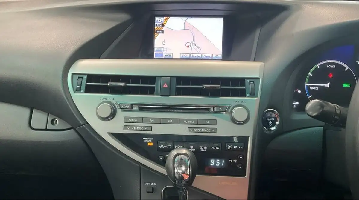 2011-lexus-rx-450h-35-advance-pan-big-7