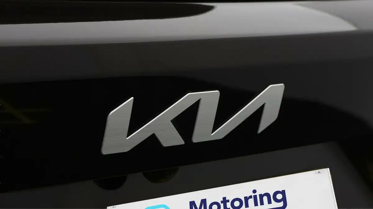 2022-kia-sorento-16-t-gdi-3-226bhp-hev-big-22