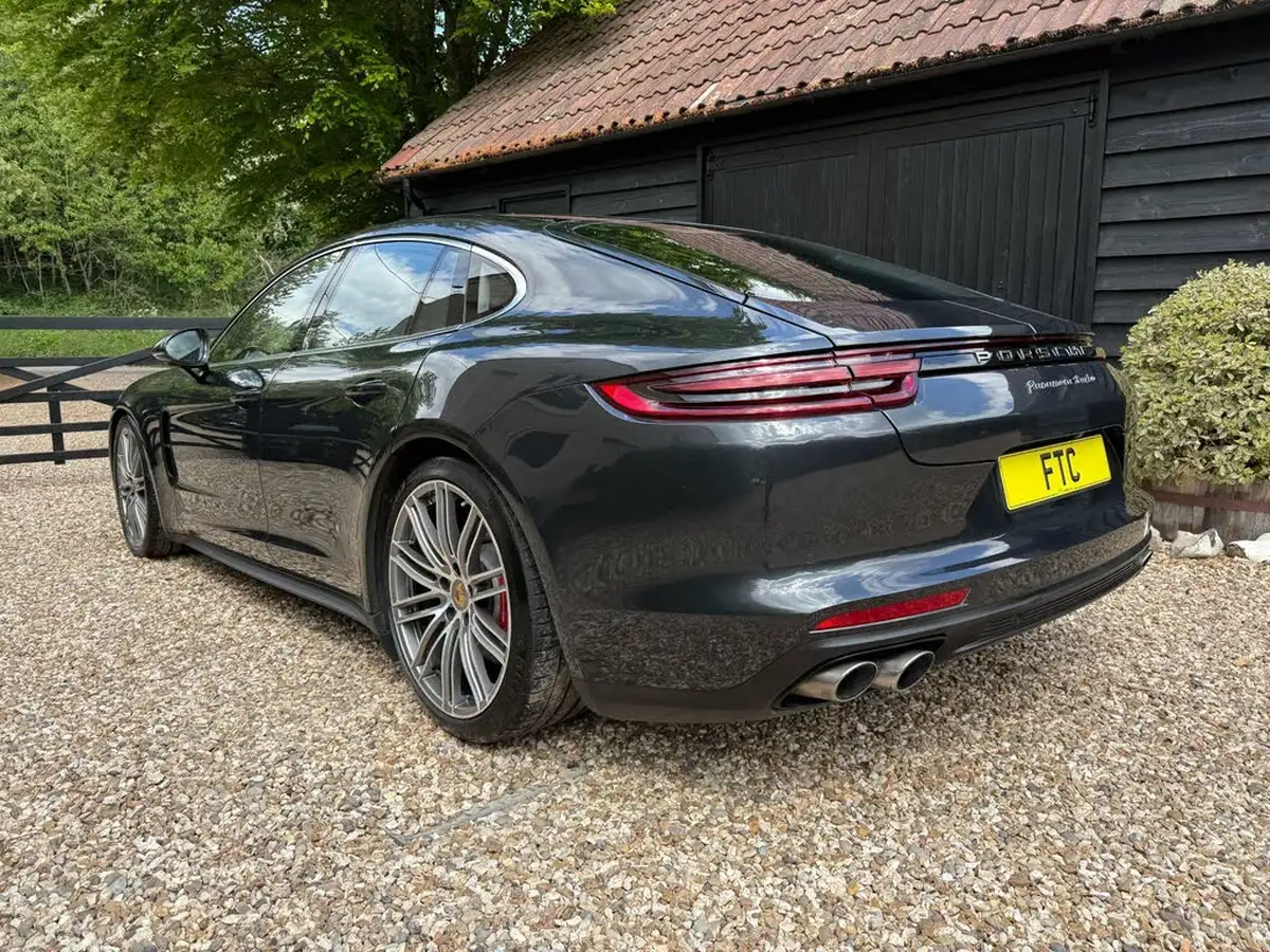 2016-porsche-panamera-40-v8-turbo-big-6