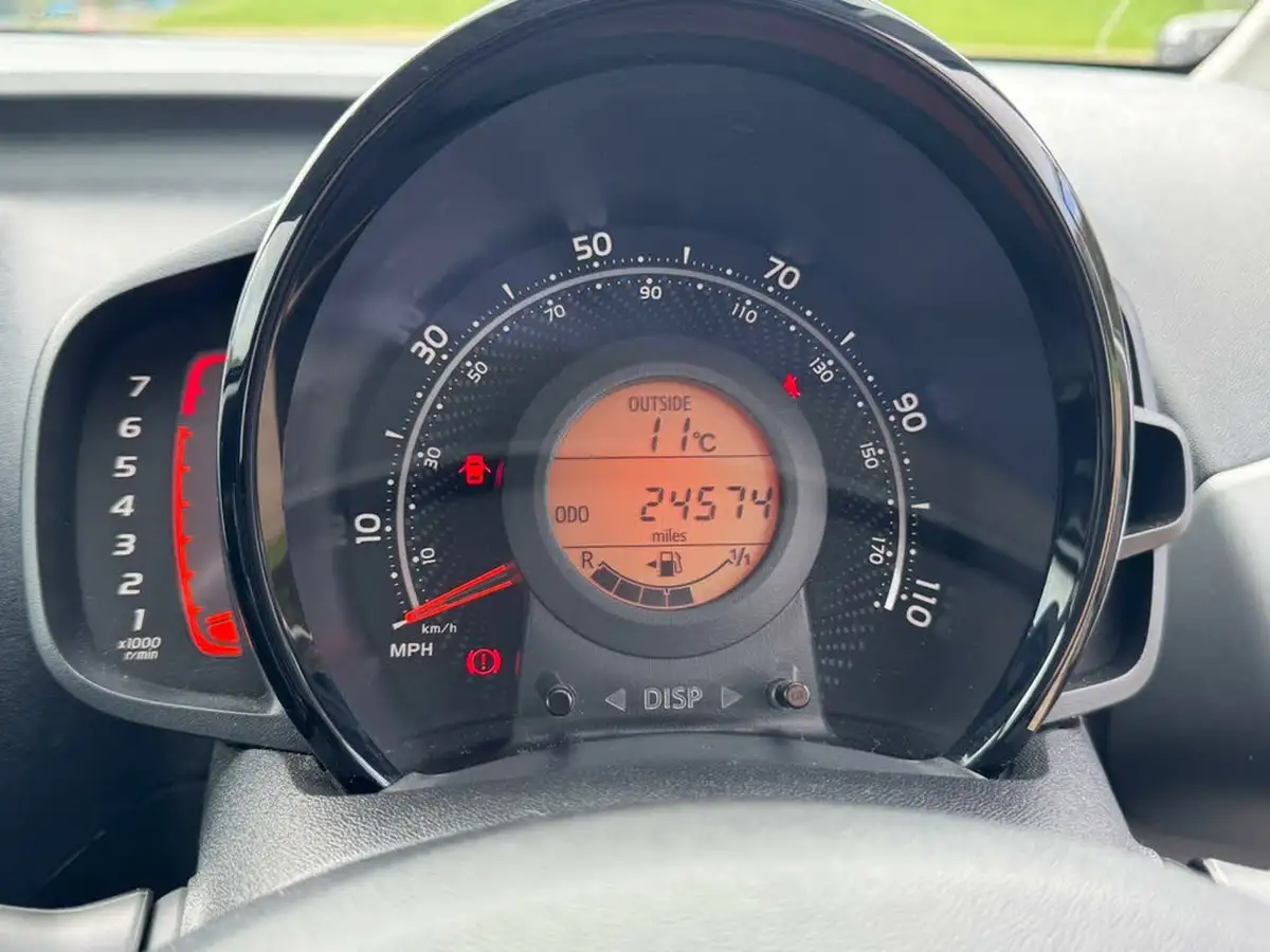 2019-toyota-aygo-10-vvt-i-x-trend-big-21