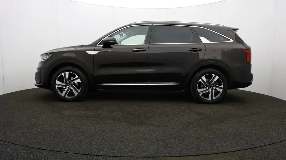 2022-kia-sorento-16-t-gdi-3-226bhp-hev-big-70