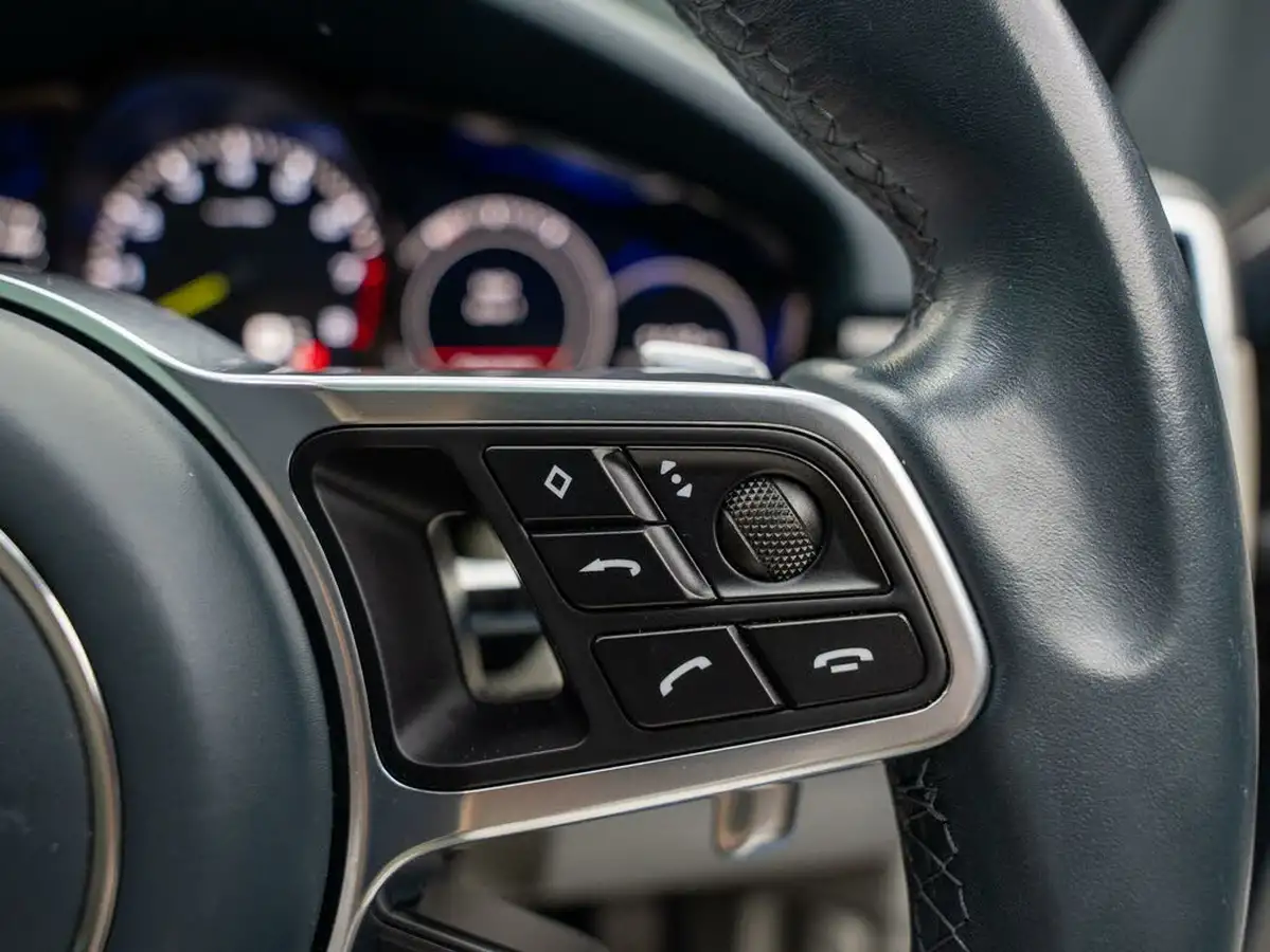 2019-porsche-cayenne-30-v6-e-hybrid-e-hybrid-coupe-big-29