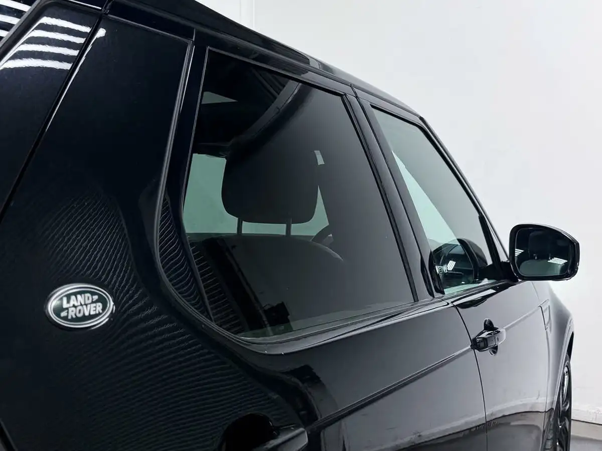 2021-land-rover-discovery-30-d250-r-dynamic-se-250ps-big-22
