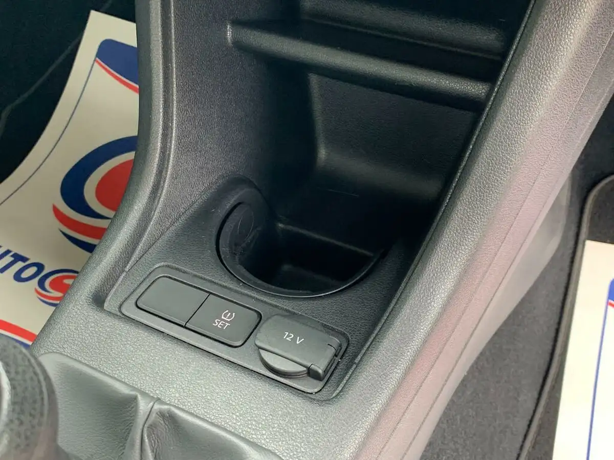 2015-seat-mii-10-s-3d-big-34