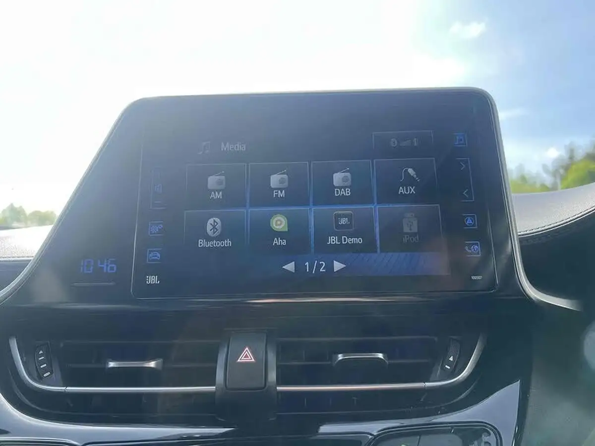 2019-toyota-c-hr-18-vvt-i-dynamic-big-31