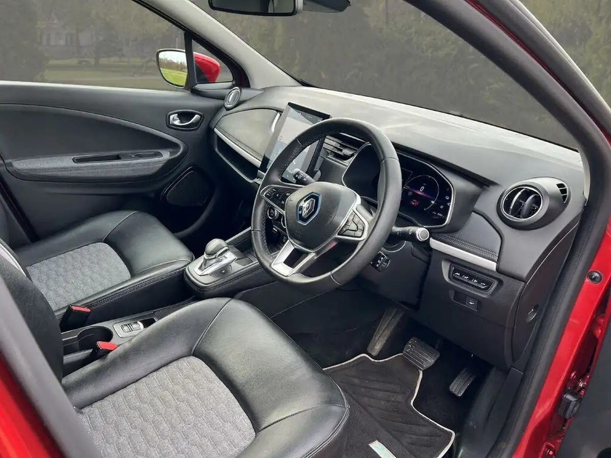 2021-renault-zoe-e-i-gt-line-big-9