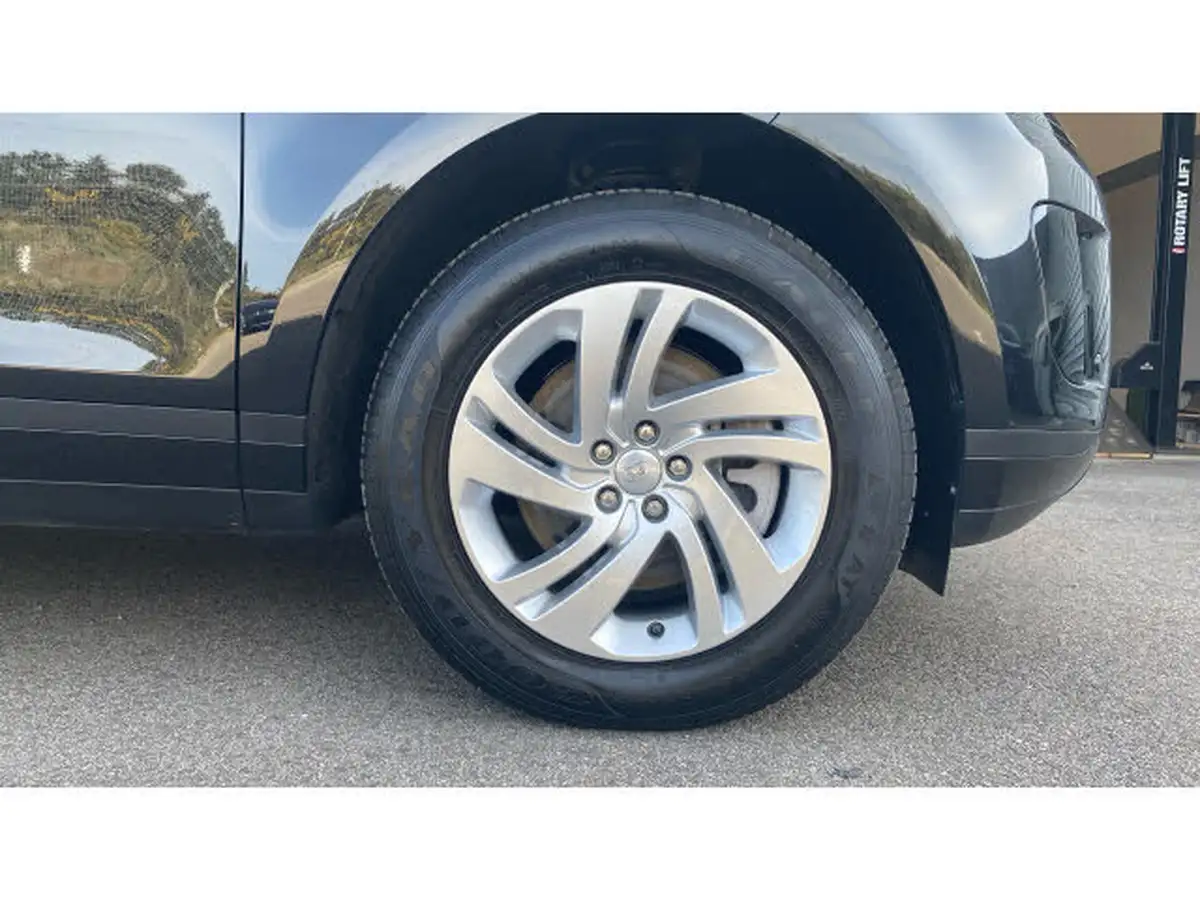 2024-land-rover-range-rover-evoque-15-p300e-s-big-7
