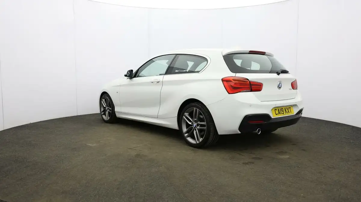 2018-bmw-1-series-15-118i-m-sport-3d-big-52