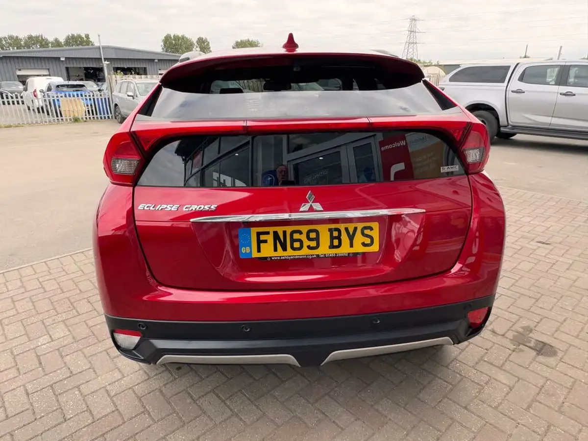 2019-mitsubishi-eclipse-cross-15-4-auto-big-2