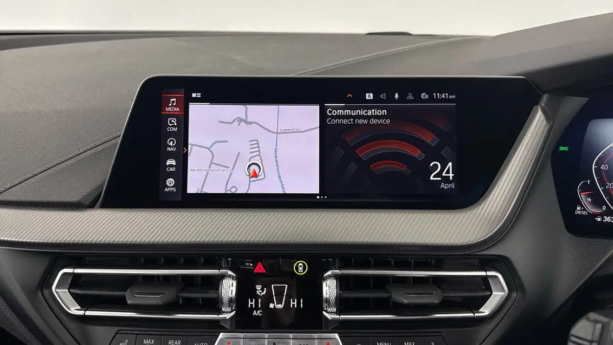 2022-bmw-1-series-20td-120d-m-sport-lcp-big-11