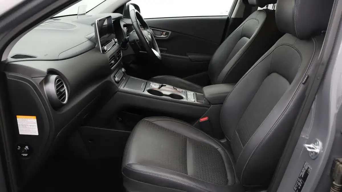 2020-hyundai-kona-e-premium-se-64kwh-105kw-obc-big-13