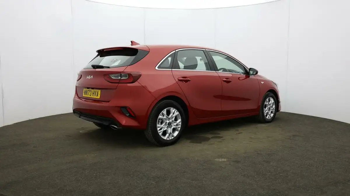 2023-kia-ceed-15-t-gdi-2-158bhp-hatchback-big-56