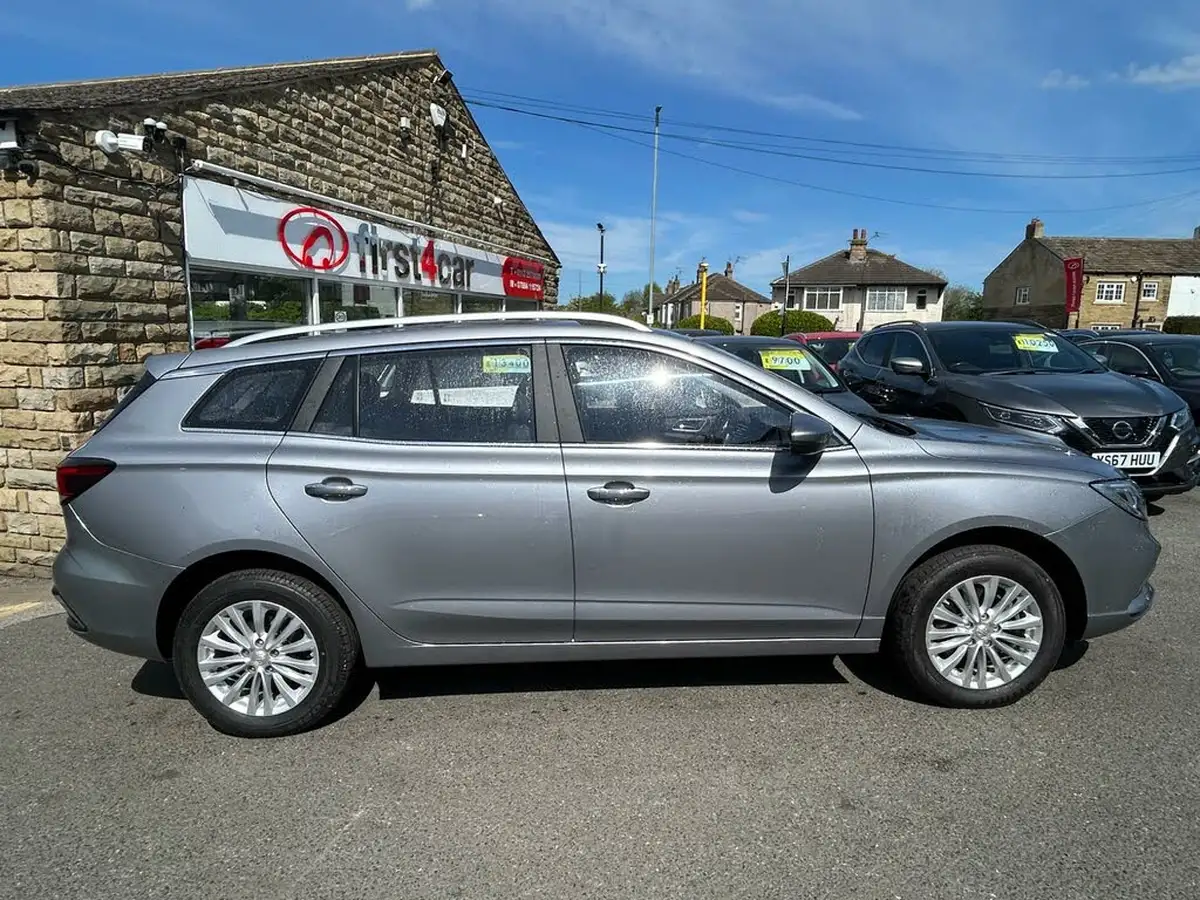 2022-mg-mg5-e-exclusive-ev-long-range-big-6