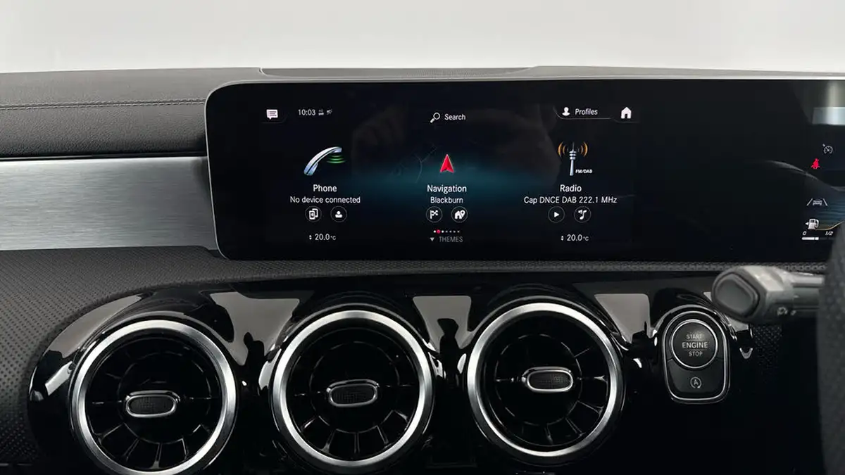 2020-mercedes-benz-cla-20-cla-35-amg-coupe-4d-big-11
