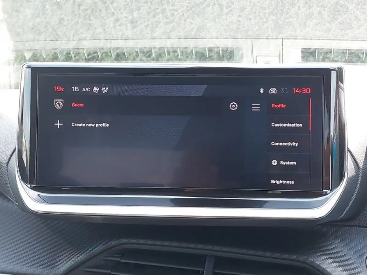 2024-peugeot-208-12-puretech-allure-big-13