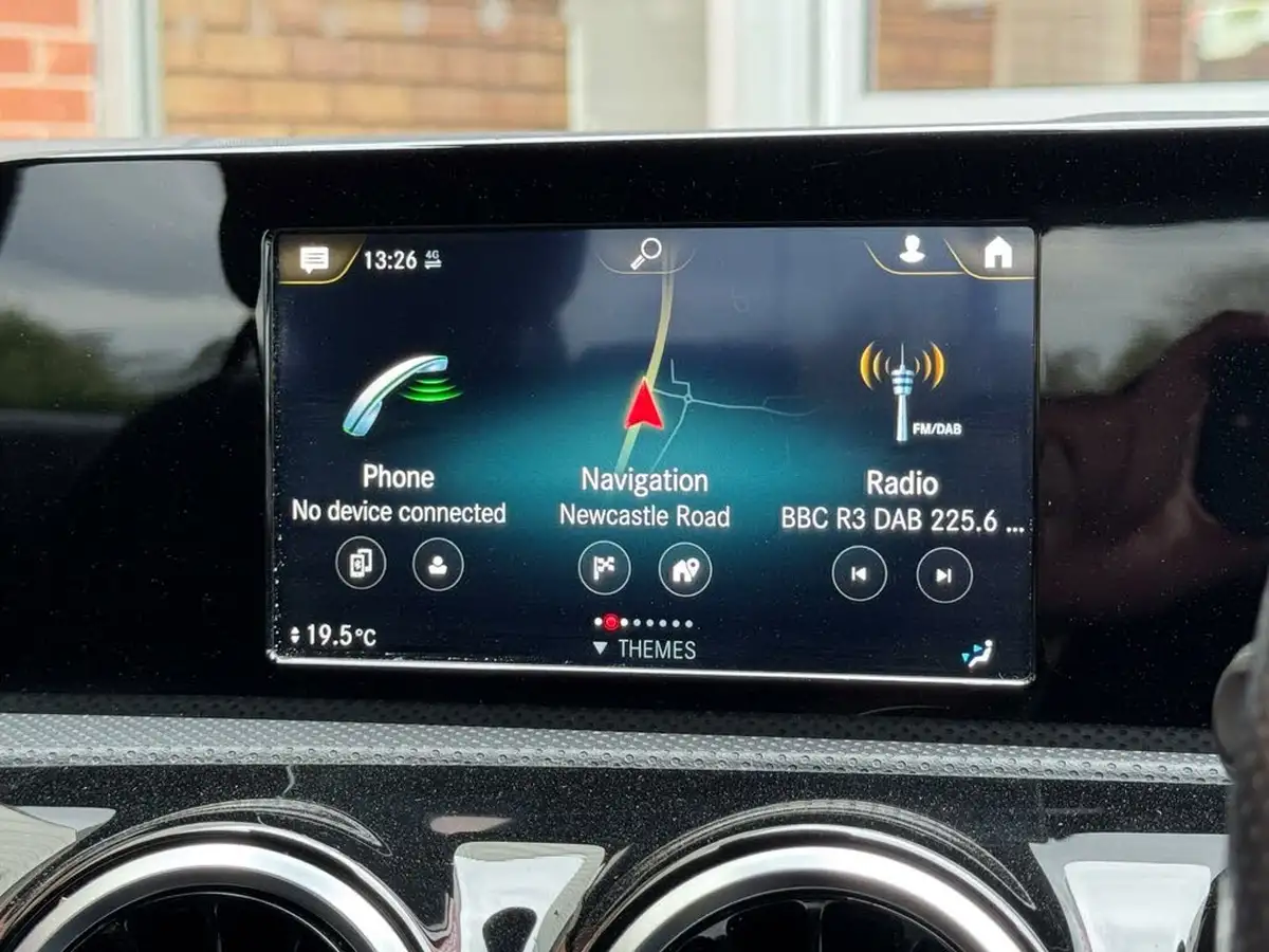 2019-mercedes-benz-a-class-15d-a180d-amg-line-saloon-4d-7g-dct-big-25