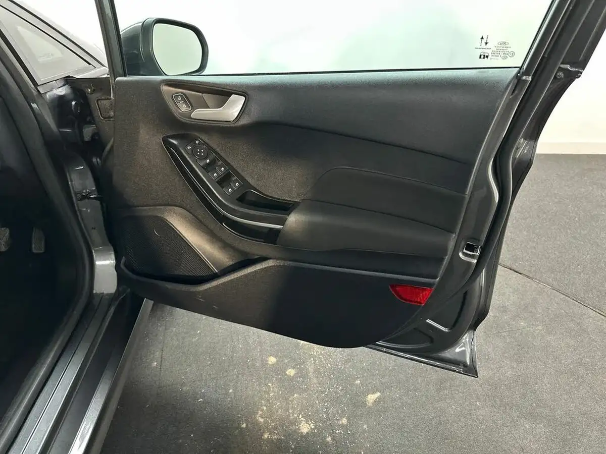 2022-ford-fiesta-10t-st-line-100ps-5d-big-34
