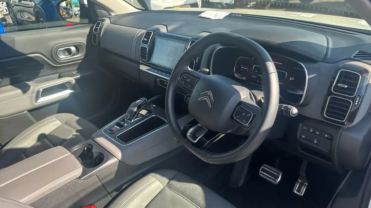 2021-citroen-c5-aircross-12-puretech-flair-plus-eat8-big-10