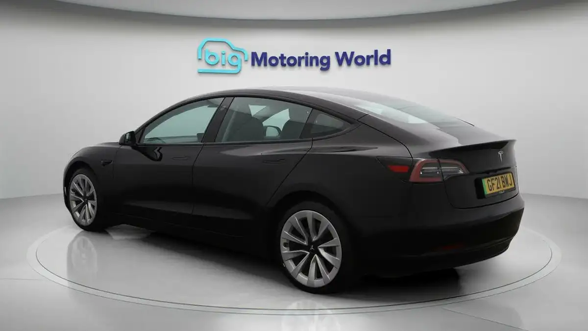 2021-tesla-model-3-e-long-range-4x4-big-5