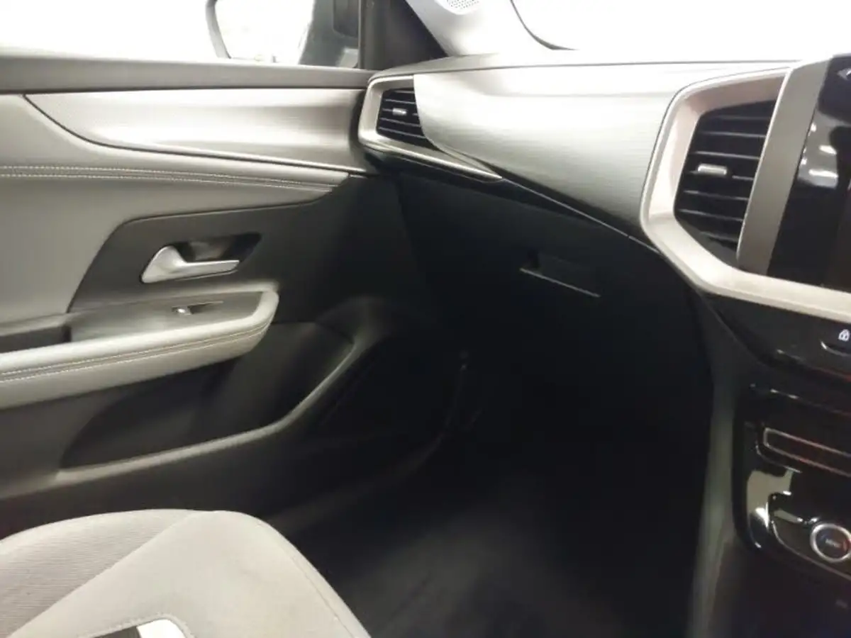 2021-vauxhall-mokka-12-elite-edition-100ps-big-10