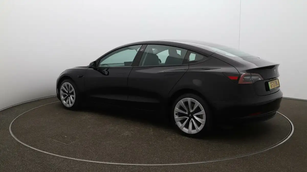 2021-tesla-model-3-e-long-range-4x4-big-33