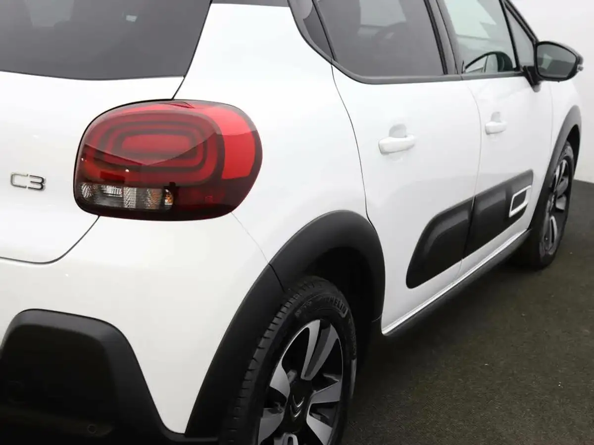 2024-citroen-c3-12-puretech-plus-110ps-eat6-big-50