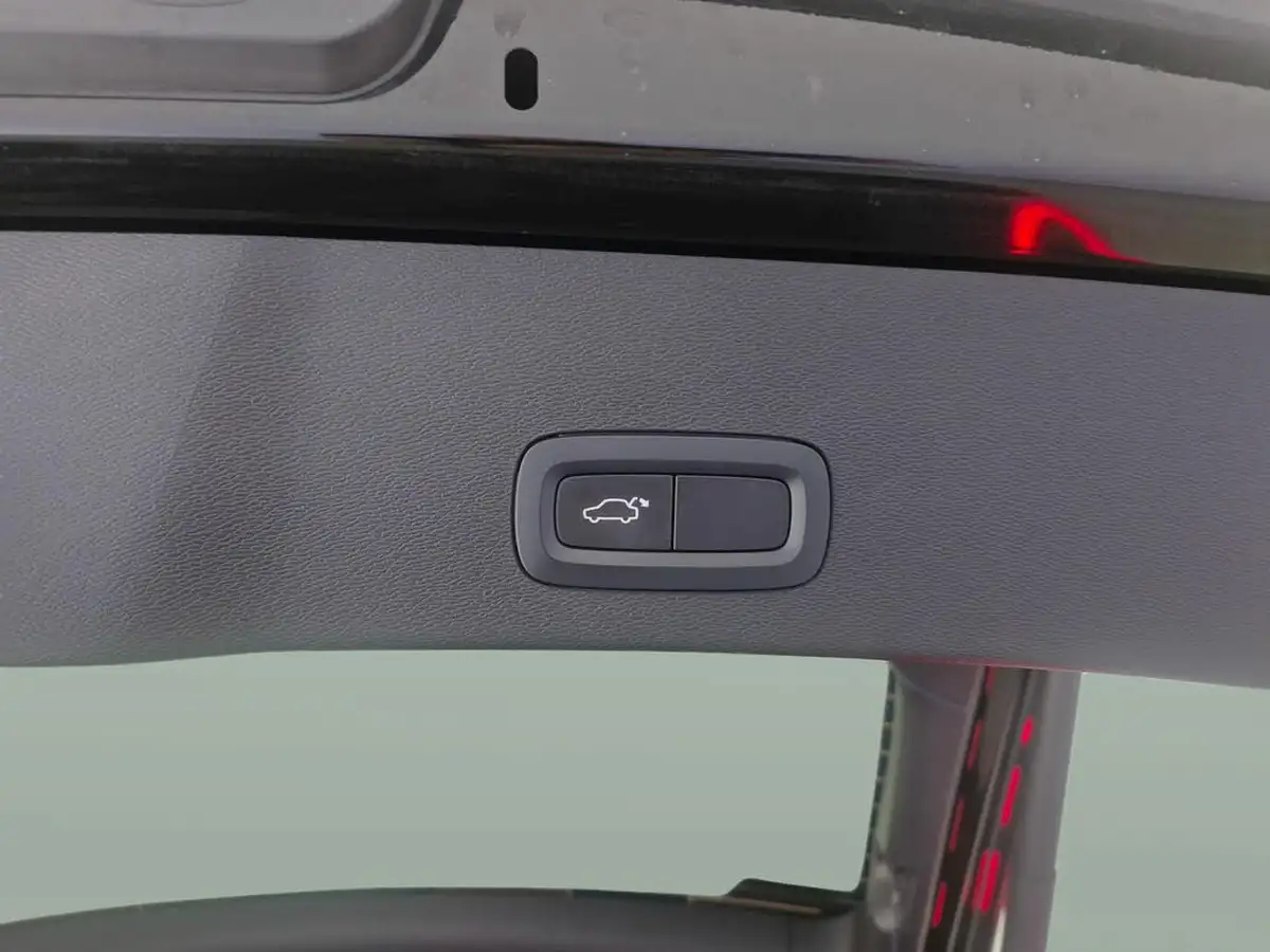 2023-volvo-c40-e-recharge-core-228bhp-big-21