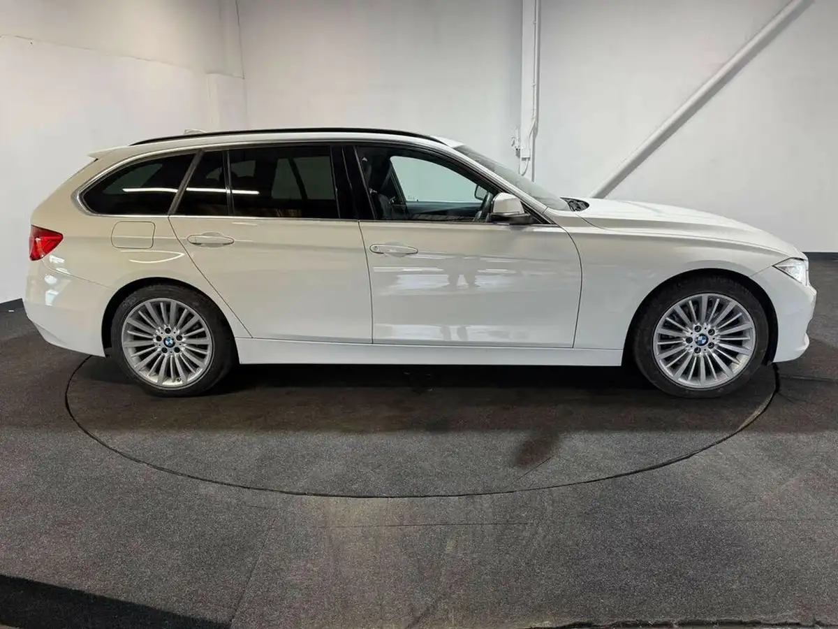 2015-bmw-3-series-20-328i-luxury-touring-5d-auto-big-4