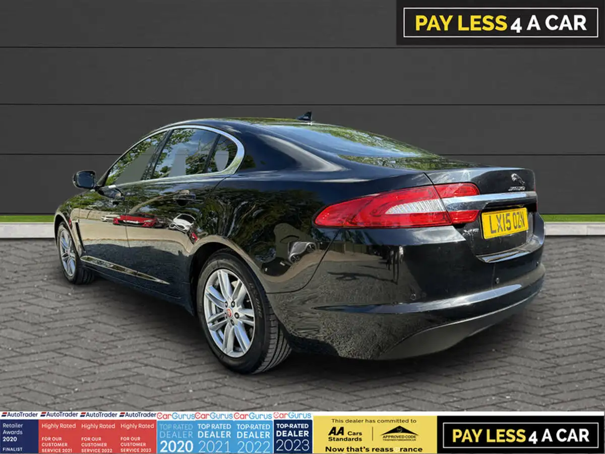 2015-jaguar-xf-22td-luxury-163ps-saloon-4d-big-1