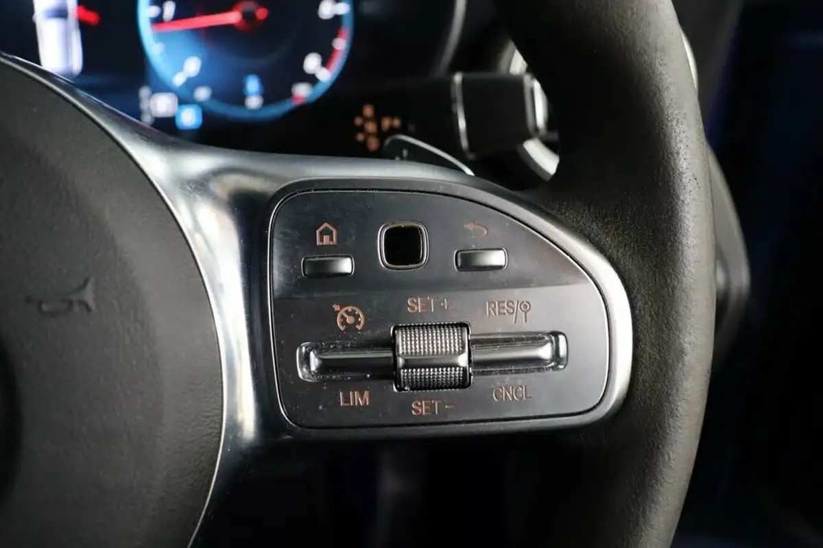 2021-mercedes-benz-c-class-20d-c220d-amg-line-edition-premium-estate-5d-big-29