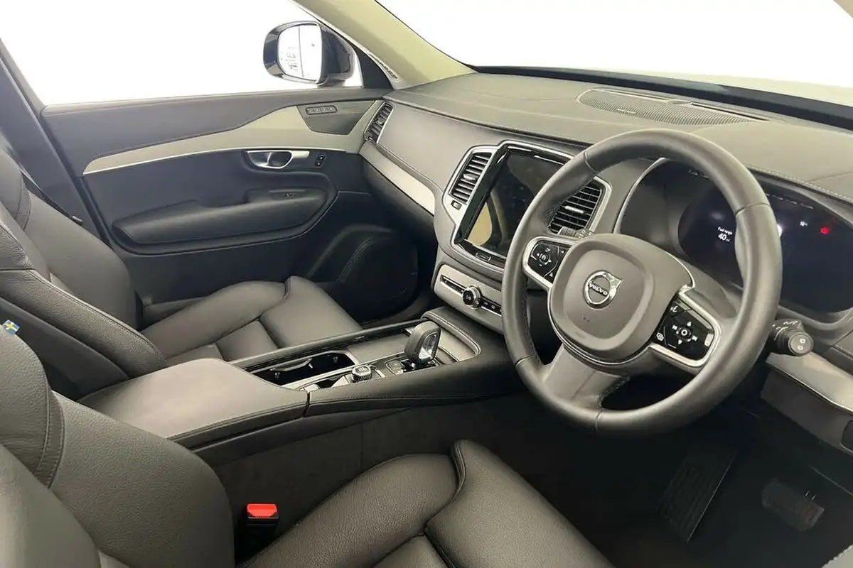 2024-volvo-xc90-20-b5-plus-big-9