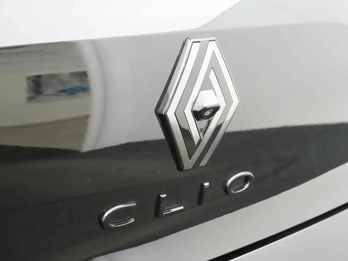2024-renault-clio-16-esprit-alpine-big-52