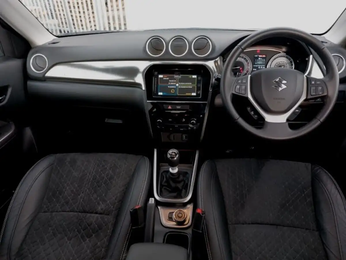 2023-suzuki-vitara-14-boosterjet-sz5-allgrip-big-2
