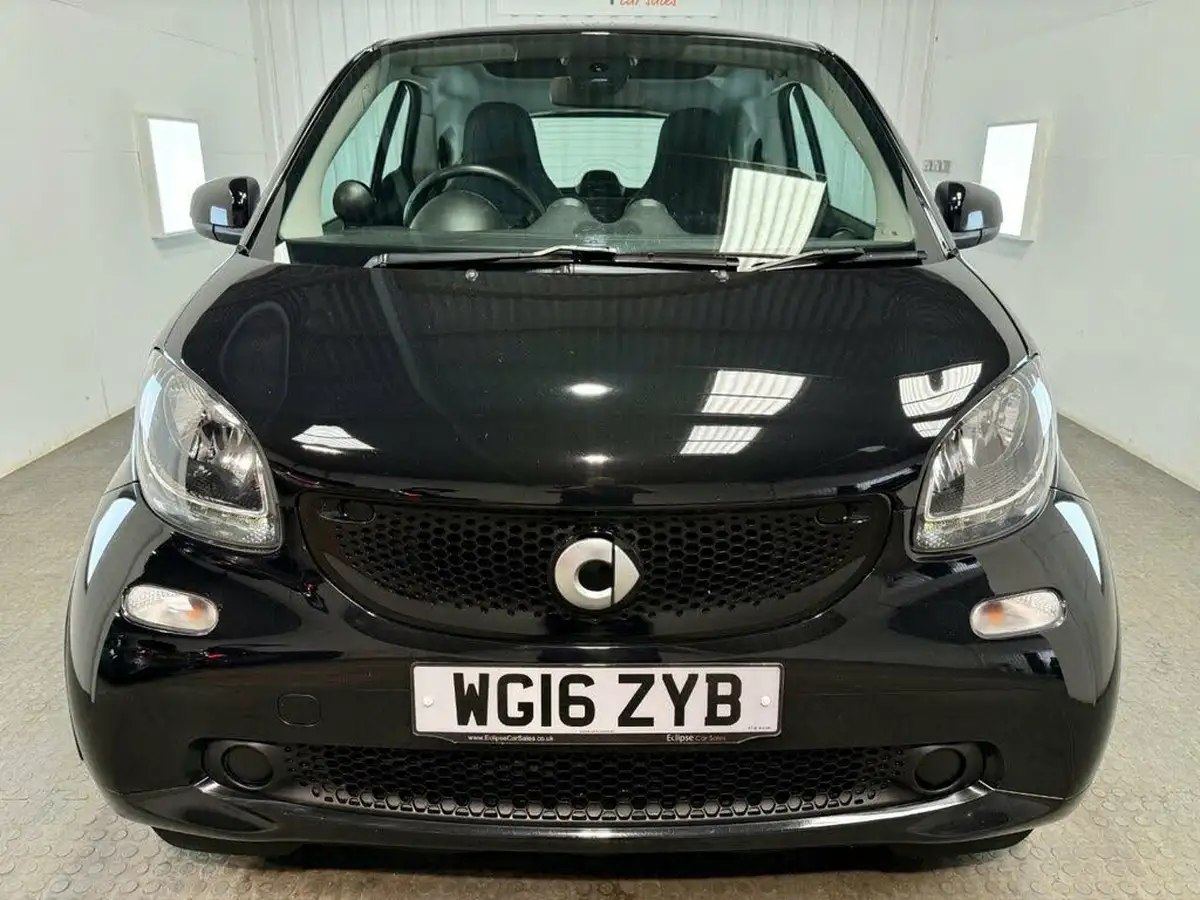 2016-smart-fortwo-09-edition-black-twinamic-big-1