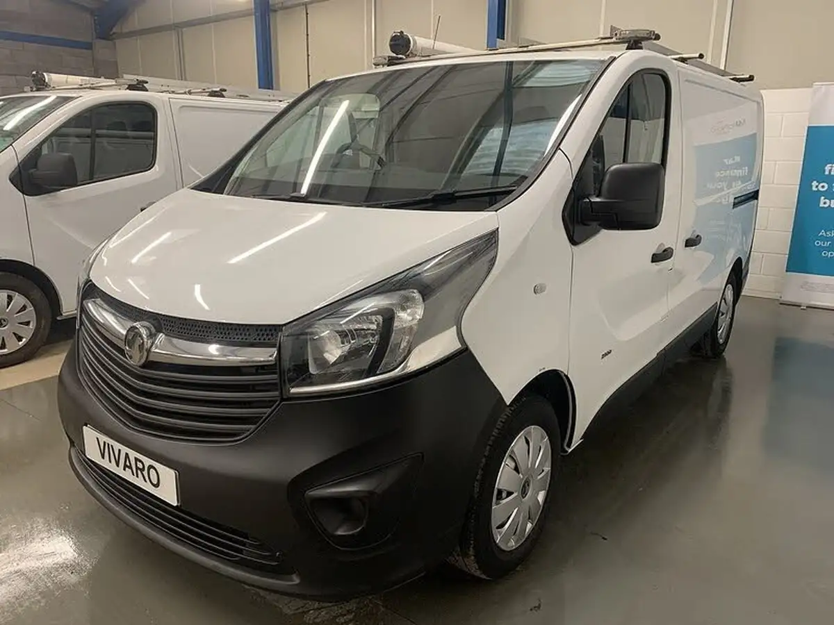 2016-vauxhall-vivaro-16cdti-2900-ecoflex-l1h1-90ps-panel-van-big-2
