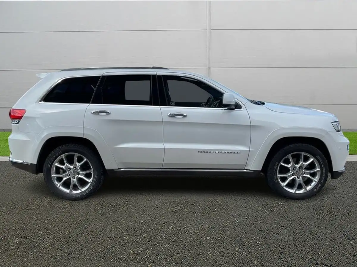 2017-jeep-grand-cherokee-30crd-summit-big-7