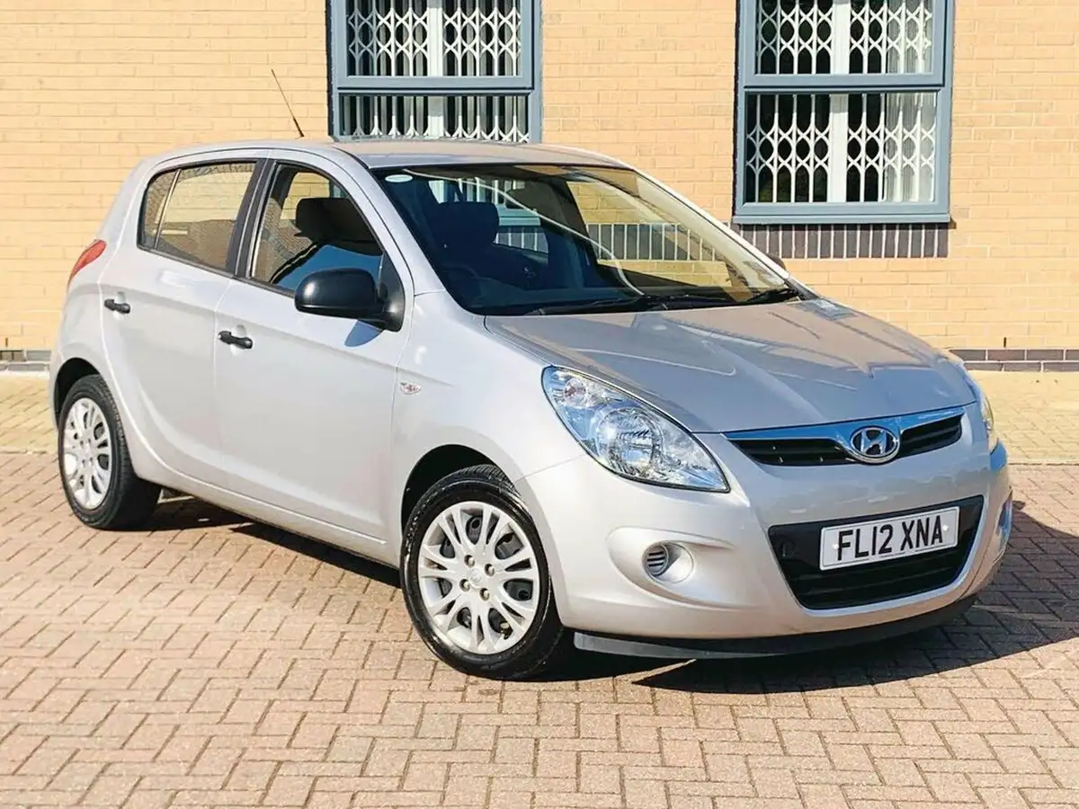 2012-hyundai-i20-12-classic-5d-big-0